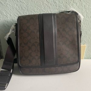 Coach Signature Shoulder Messenger Bag Brown